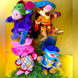 DISNEY STORE EXCLUSIVE 90s NWT CARNIVAL WINNIE THE POOH BEAN BAG PLUSH SET OF 4